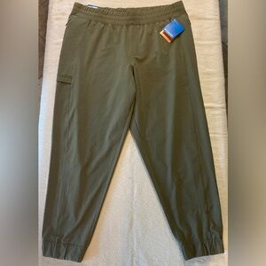 Women’s Columbia Pleasant Creek Jogger Size XL NWT Olive Green Cute Comfort